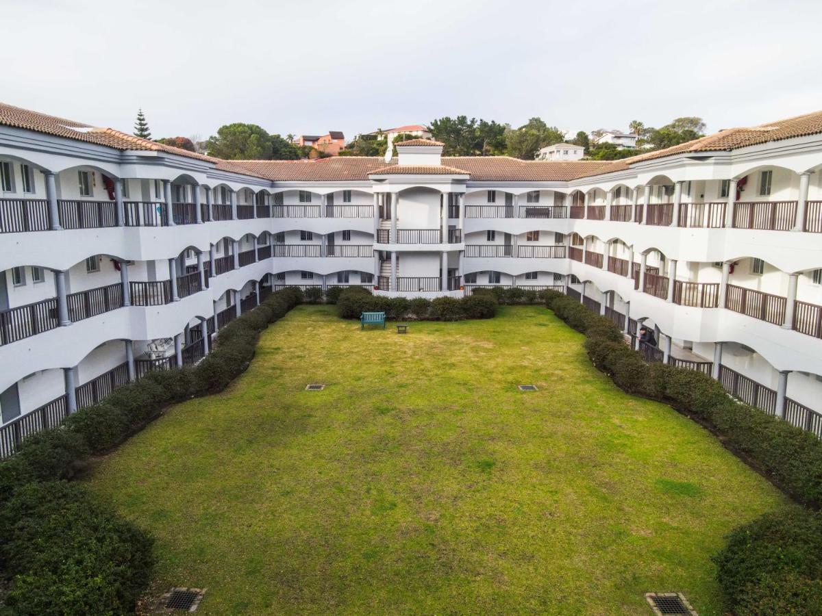 Two Greenpoint Mews With Back Up Power For Loadshedding Plettenberg Bay Bagian luar foto